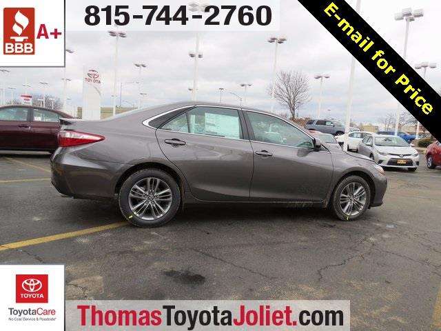 2017 Toyota Camry SE 4dr Sedan
